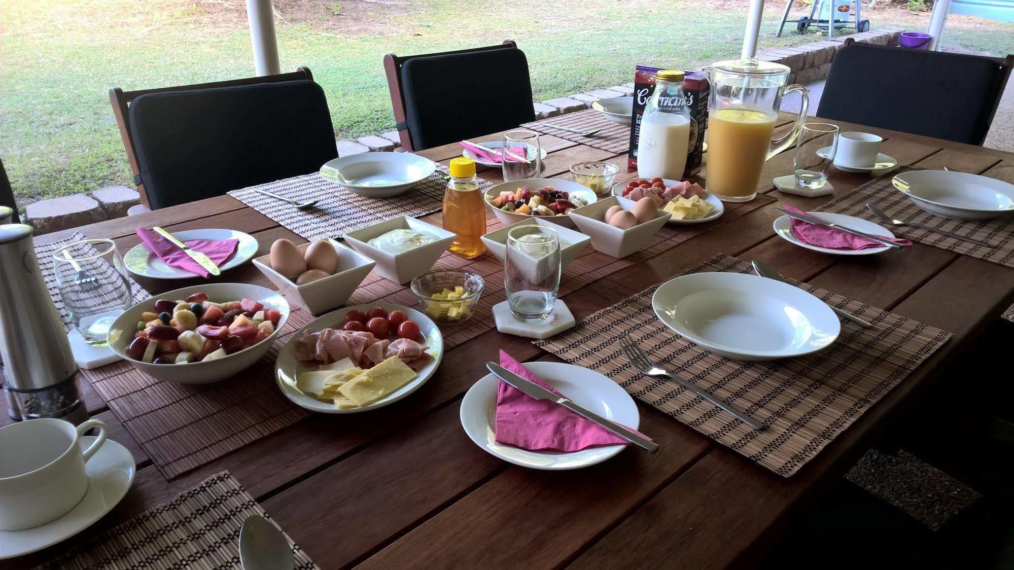 Magnetic Island Bed And Breakfast Horseshoe Bay Exterior foto